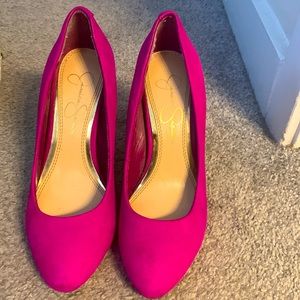 Jessica Simpson hot pink pumps